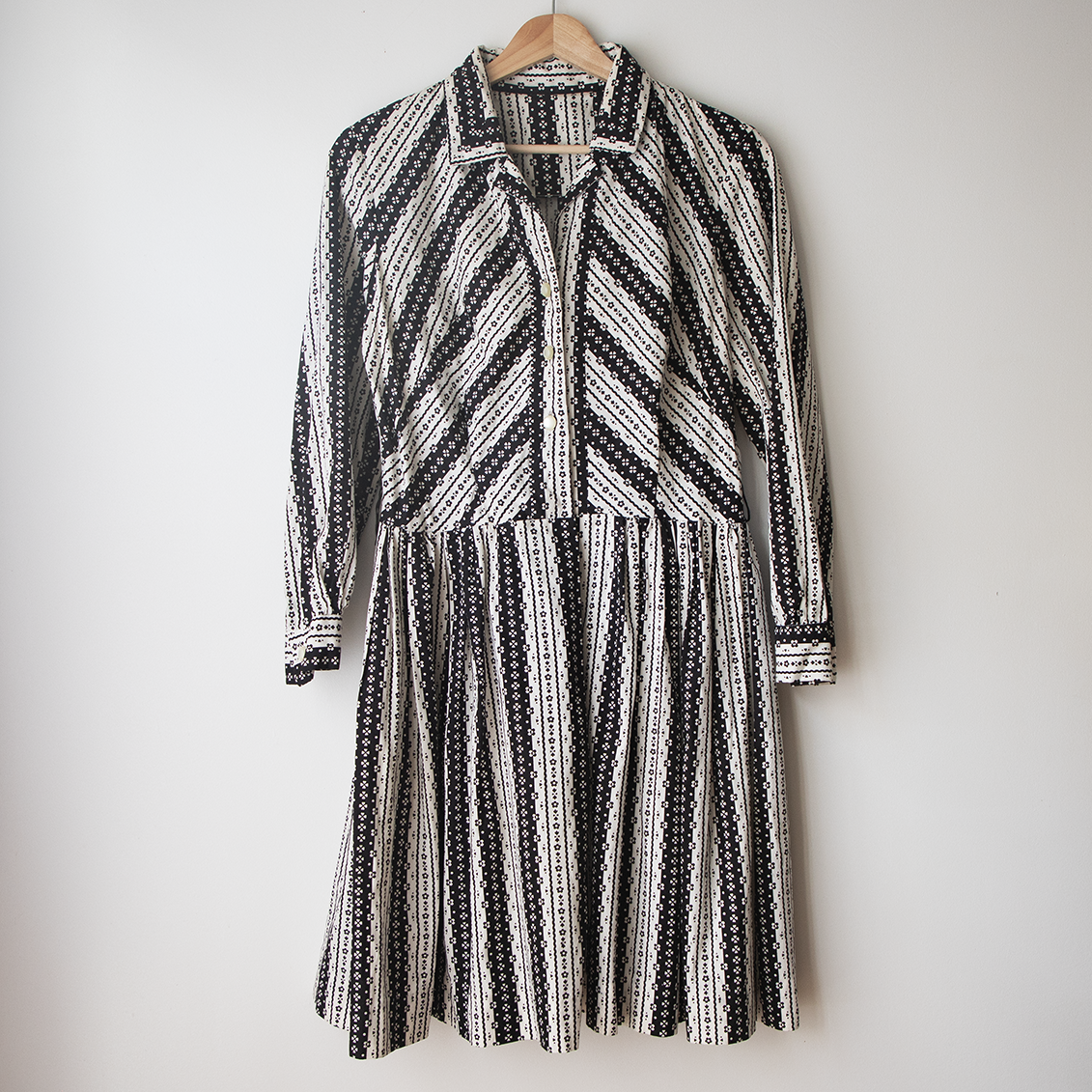 60's Daisy Printed Midi